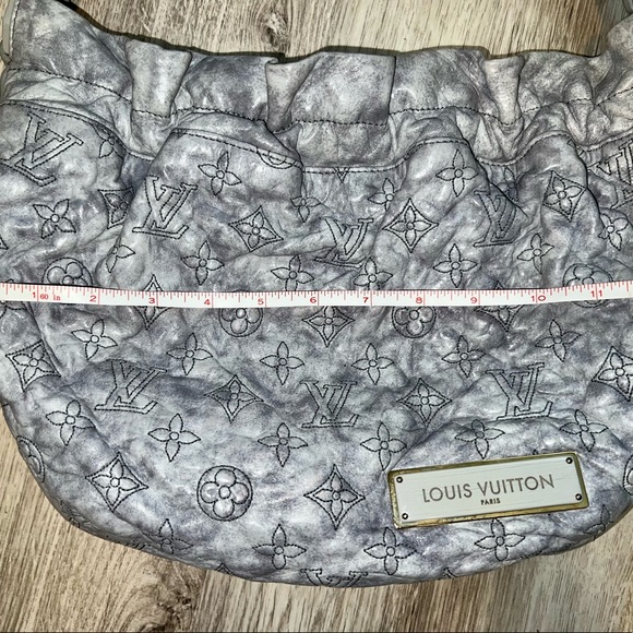 DEAL!!! Authentic Louis Vuitton Grey LE Monogram Olympe Nimbus PM Bag - Picture 6 of 7